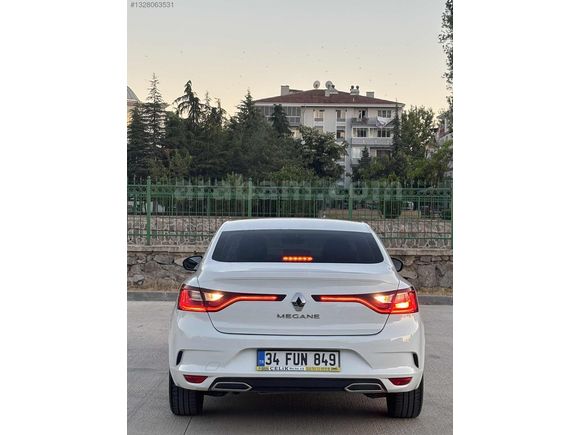 ZEYMİR DEN DÜŞÜK KM MEGANE