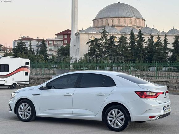 ZEYMİR DEN DÜŞÜK KM MEGANE