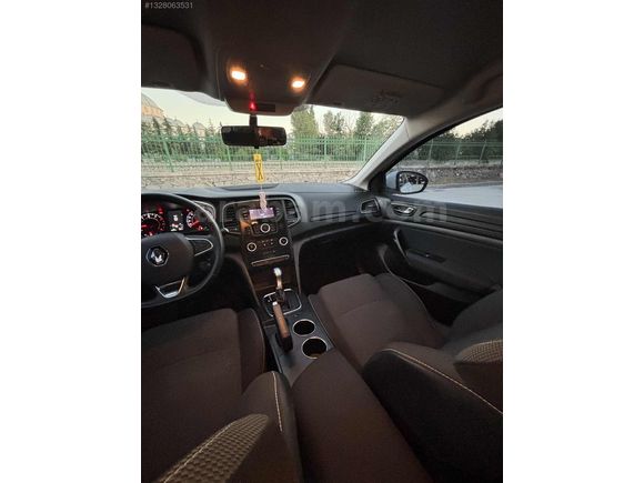 ZEYMİR DEN DÜŞÜK KM MEGANE