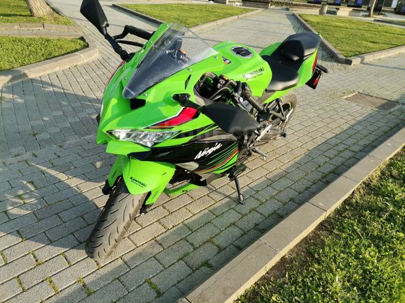 Sahibinden Kawasaki Ninja ZX-4RR 2024 Model Bursa 13.000 km Yeşil