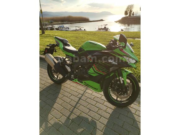 Sahibinden Kawasaki Ninja ZX-4RR 2024 Model Bursa 13.000 km Yeşil