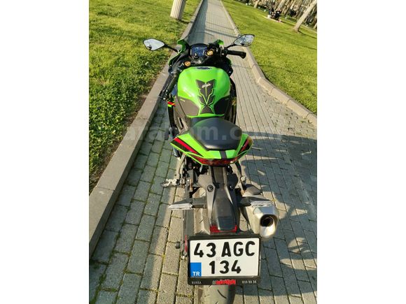 Sahibinden Kawasaki Ninja ZX-4RR 2024 Model Bursa 13.000 km Yeşil