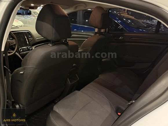 ARS'DEN 2022 MEGANE 1.3 TCE JOY TESLA EKRAN GERİ GÖRÜŞ
