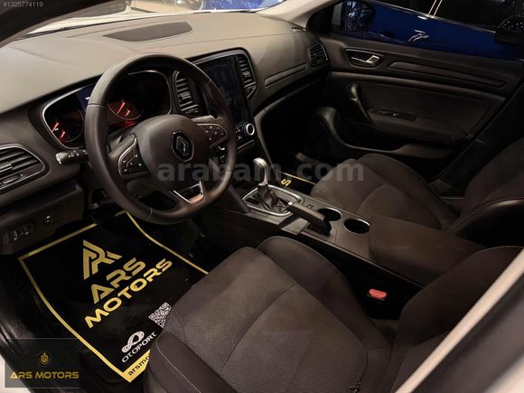 ARS'DEN 2022 MEGANE 1.3 TCE JOY TESLA EKRAN GERİ GÖRÜŞ