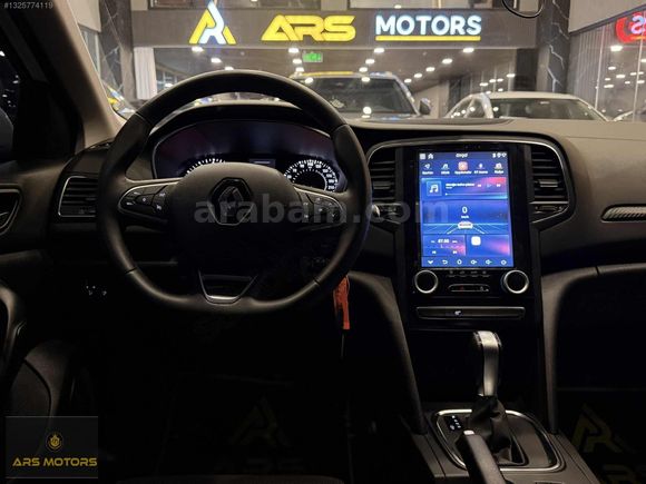 ARS'DEN 2022 MEGANE 1.3 TCE JOY TESLA EKRAN GERİ GÖRÜŞ