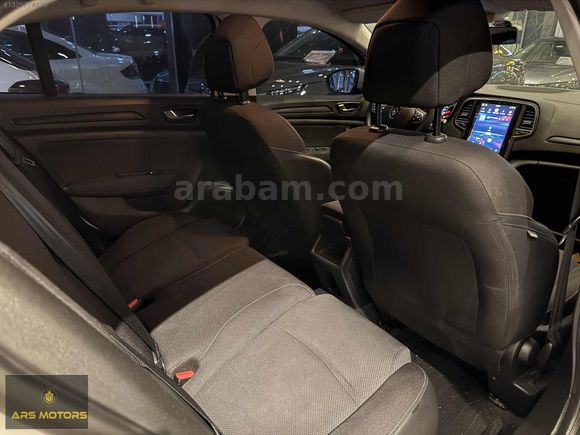 ARS'DEN 2022 MEGANE 1.3 TCE JOY TESLA EKRAN GERİ GÖRÜŞ
