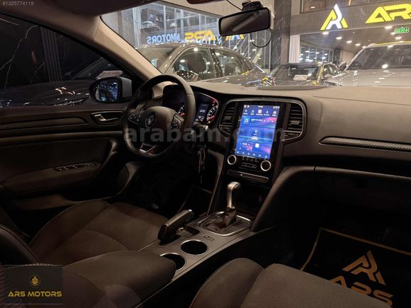 ARS'DEN 2022 MEGANE 1.3 TCE JOY TESLA EKRAN GERİ GÖRÜŞ