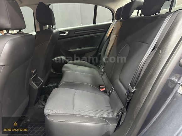 ARS'DEN 2021 MEGANE 1.3 TCE JOY TESLA EKRAN-100.000 KM