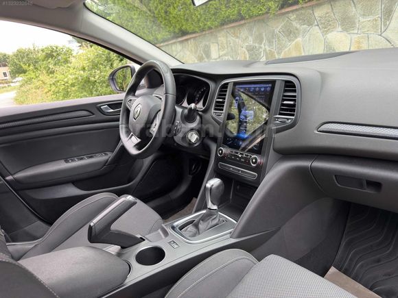2020 MEGANE 1.3 TCe EDC HATASIZ BOYASIZ TESLA EKRAN