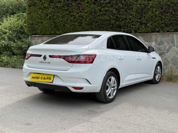 2020 MEGANE 1.3 TCe EDC HATASIZ BOYASIZ TESLA EKRAN