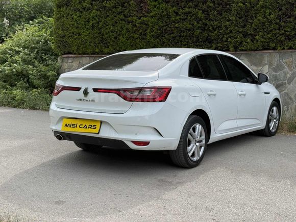 2020 MEGANE 1.3 TCe EDC HATASIZ BOYASIZ TESLA EKRAN