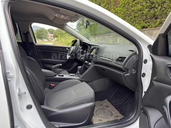 2020 MEGANE 1.3 TCe EDC HATASIZ BOYASIZ TESLA EKRAN
