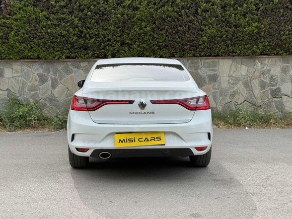 2020 MEGANE 1.3 TCe EDC HATASIZ BOYASIZ TESLA EKRAN