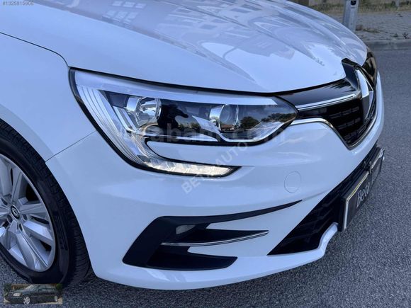 Beta 2022 MEGANE 1.3 TCE BOYASIZ TRAMERSİZ SİS+P SENSÖR