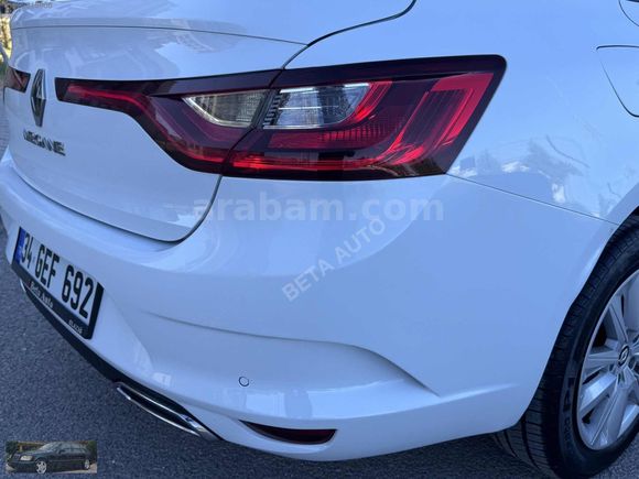 Beta 2022 MEGANE 1.3 TCE BOYASIZ TRAMERSİZ SİS+P SENSÖR