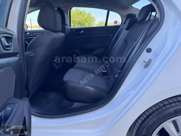 Beta 2022 MEGANE 1.3 TCE BOYASIZ TRAMERSİZ SİS+P SENSÖR