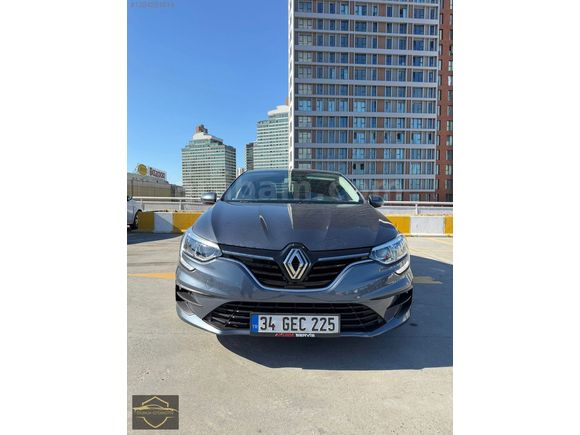2022 MODEL MEGANE 1.3 TCE JOY EDC 40 BİN KM
