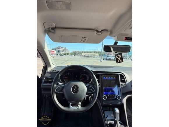 2022 MODEL MEGANE 1.3 TCE JOY EDC 40 BİN KM