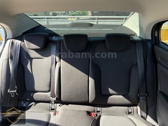 2022 MODEL MEGANE 1.3 TCE JOY EDC 40 BİN KM