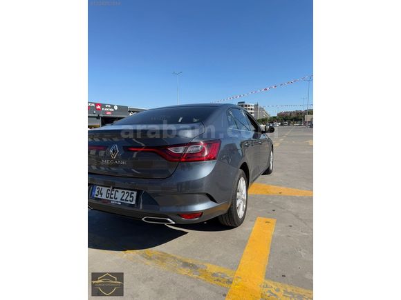 2022 MODEL MEGANE 1.3 TCE JOY EDC 40 BİN KM