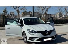 HATASIZ TERTEMİZ DÜŞÜK KM 2023 1.3TCE JOY OTOMATİK MEGANE