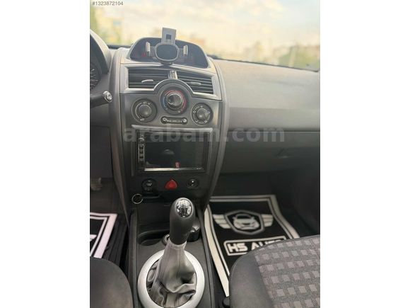 HS AUTO 'DAN 2008 MODEL MEGANE 2 MANUEL KLİMALI