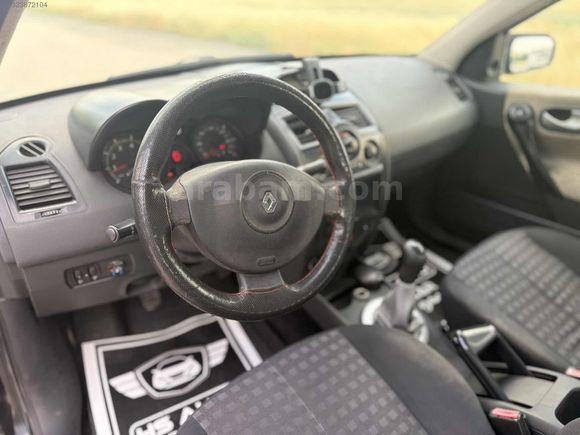 HS AUTO 'DAN 2008 MODEL MEGANE 2 MANUEL KLİMALI