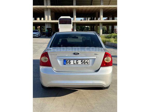 Sahibinden Ford Focus 1.6 TDCi Comfort 2011 Model 