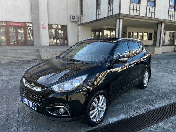 Sahibinden Hyundai ix35 2.0 R Style Plus 2012 Model  190.000 km Siyah