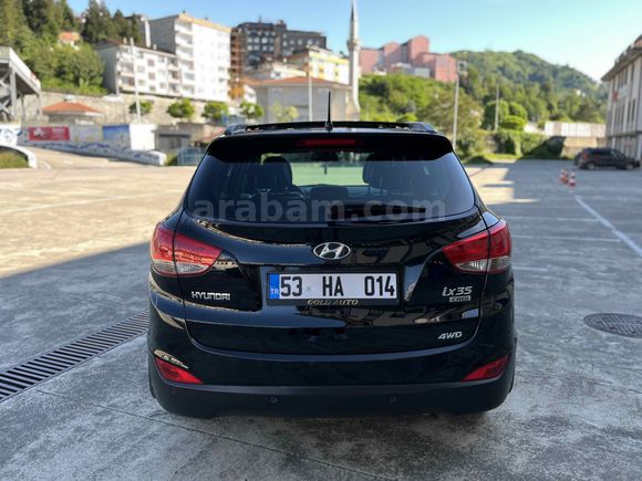 Sahibinden Hyundai ix35 2.0 R Style Plus 2012 Model  190.000 km Siyah