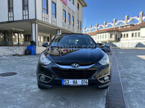 Sahibinden Hyundai ix35 2.0 R Style Plus 2012 Model  190.000 km Siyah