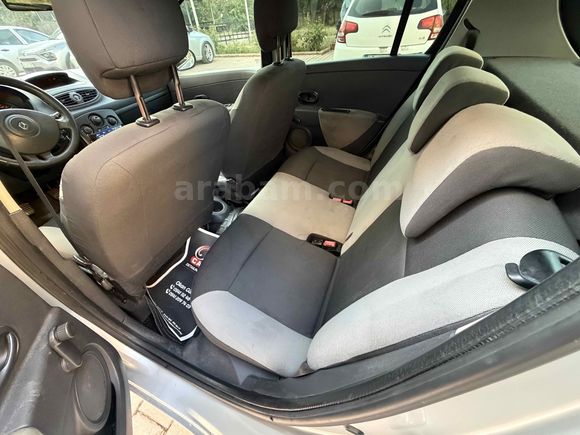 Renault Clio 1.5 dCi Authentique 2010 Model 