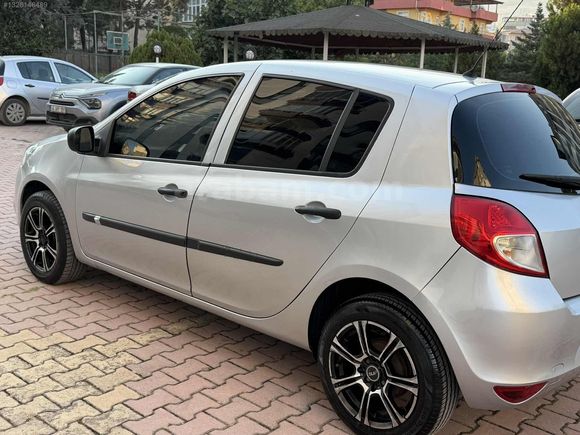 RENAULT CLİO 1.5 DCİ -KLİMA TEMİZ BAKIMLI