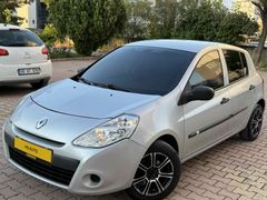 Renault Clio 1.5 dCi Authentique 2010 Model 