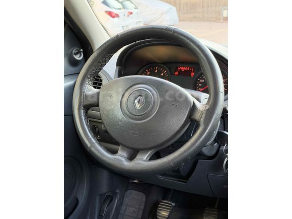 Renault Clio 1.5 dCi Authentique 2010 Model 
