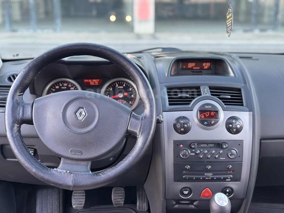 2005 MEGANE2 CAM TAVAN-DİJİTL KLİMA-230KM-EMSALSİZ TEMİZLİK