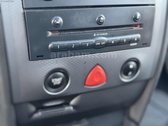2005 MEGANE2 CAM TAVAN-DİJİTL KLİMA-230KM-EMSALSİZ TEMİZLİK