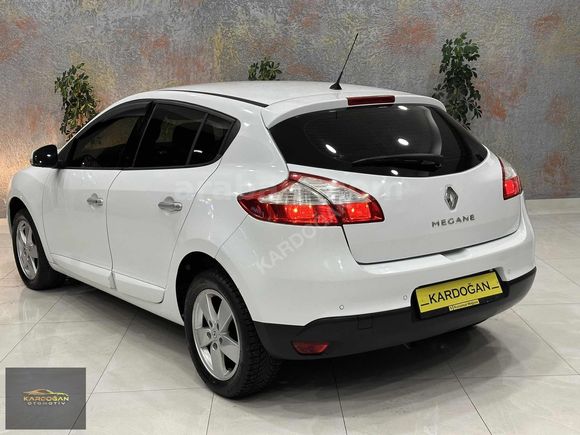 2011 MODEL//Full PAKET//BENZİN-LPG//ANAHTARSIZ GİRİŞ ÇALIŞTIRMA