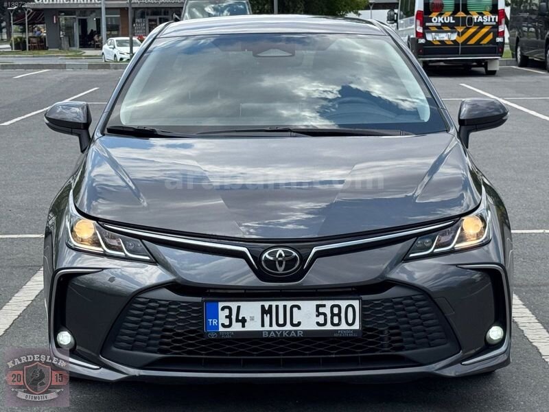 Galeriden Toyota Corolla 1.5 Dream 2025 Model Tekirdağ 42.000 km Gri 1