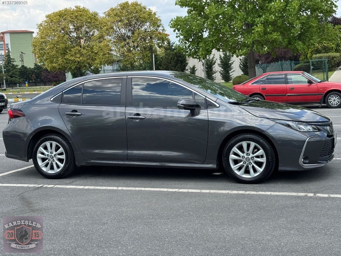 Galeriden Toyota Corolla 1.5 Dream 2025 Model Tekirdağ 42.000 km Gri 5