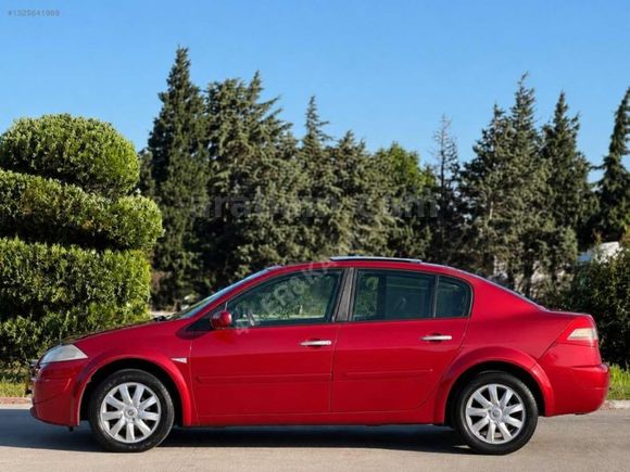 34 HANE MOTORS'DAN KAPUT TAVAN ORJİNAL 229 BİN KM'DE MEGANE