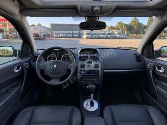34 HANE MOTORS'DAN KAPUT TAVAN ORJİNAL 229 BİN KM'DE MEGANE