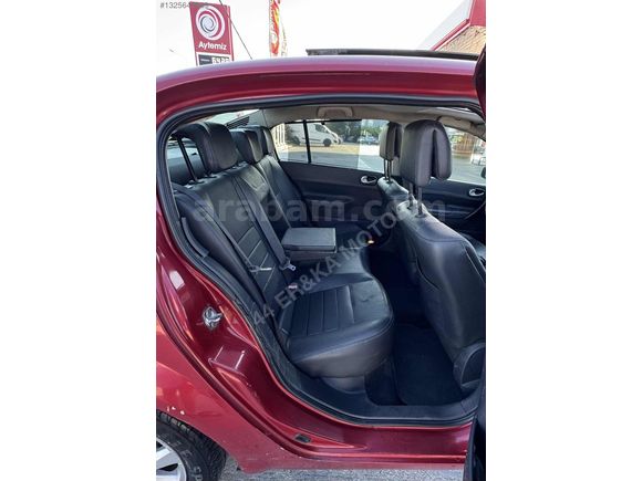 34 HANE MOTORS'DAN KAPUT TAVAN ORJİNAL 229 BİN KM'DE MEGANE
