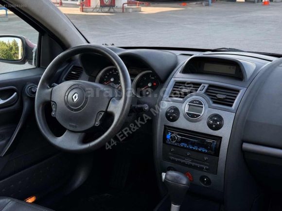 34 HANE MOTORS'DAN KAPUT TAVAN ORJİNAL 229 BİN KM'DE MEGANE