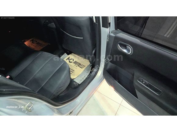 MOTOCAR KURUMSAL MAĞAZADAN MEGANE II CAM TAVAN