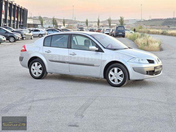 RENAULT MEGAN DYNAMİGUE 1.6 SAFKAN BENZİNLİ