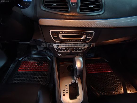 MKA GARAJDAN 195.000KM OTOMATİK MEGANE 3