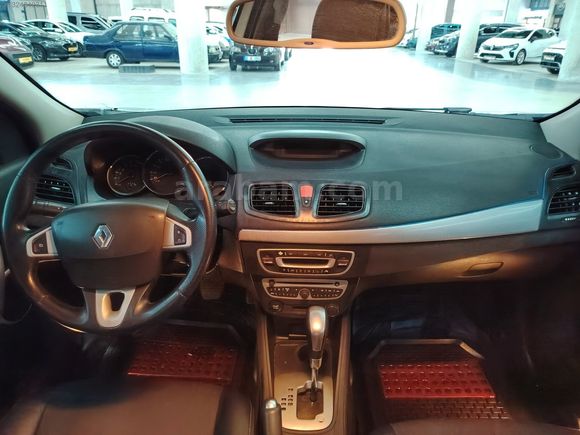 MKA GARAJDAN 195.000KM OTOMATİK MEGANE 3