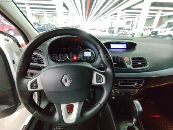 MKA GARAJDAN 195.000KM OTOMATİK MEGANE 3
