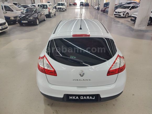 MKA GARAJDAN 195.000KM OTOMATİK MEGANE 3